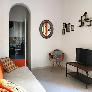 Casa 28 , Bologna Italia